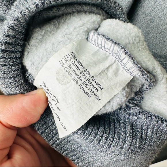 WE FASHION - Basic Grey Zip Hoodie - Picture 3 of 4